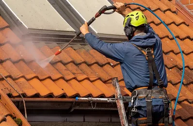 Démoussage et hydrofuge de toiture à Hautbos