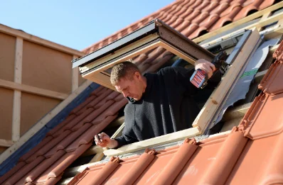 Pose de fenêtres de toit Velux à Hautbos